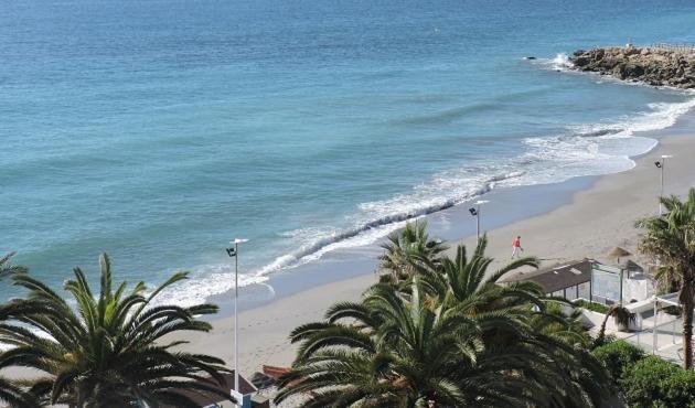 Hostal Sol Y Mar Nerja Exterior photo